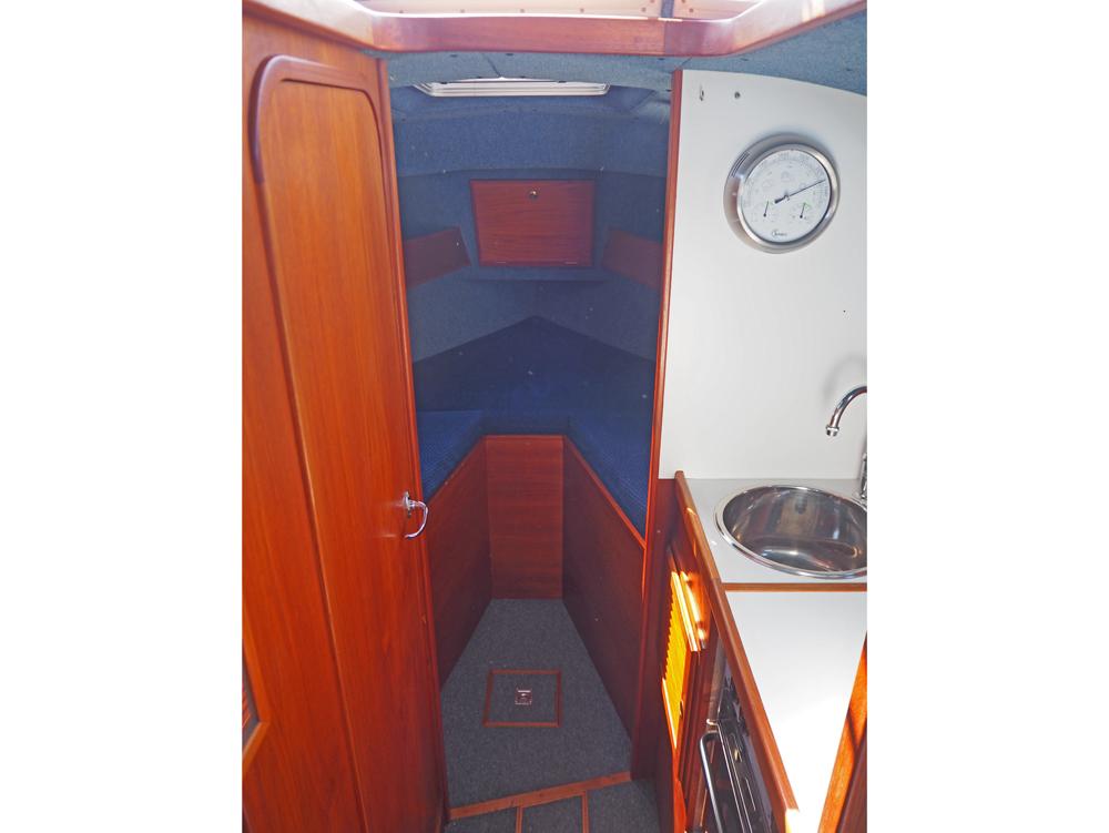 Fore ship, Accommodation